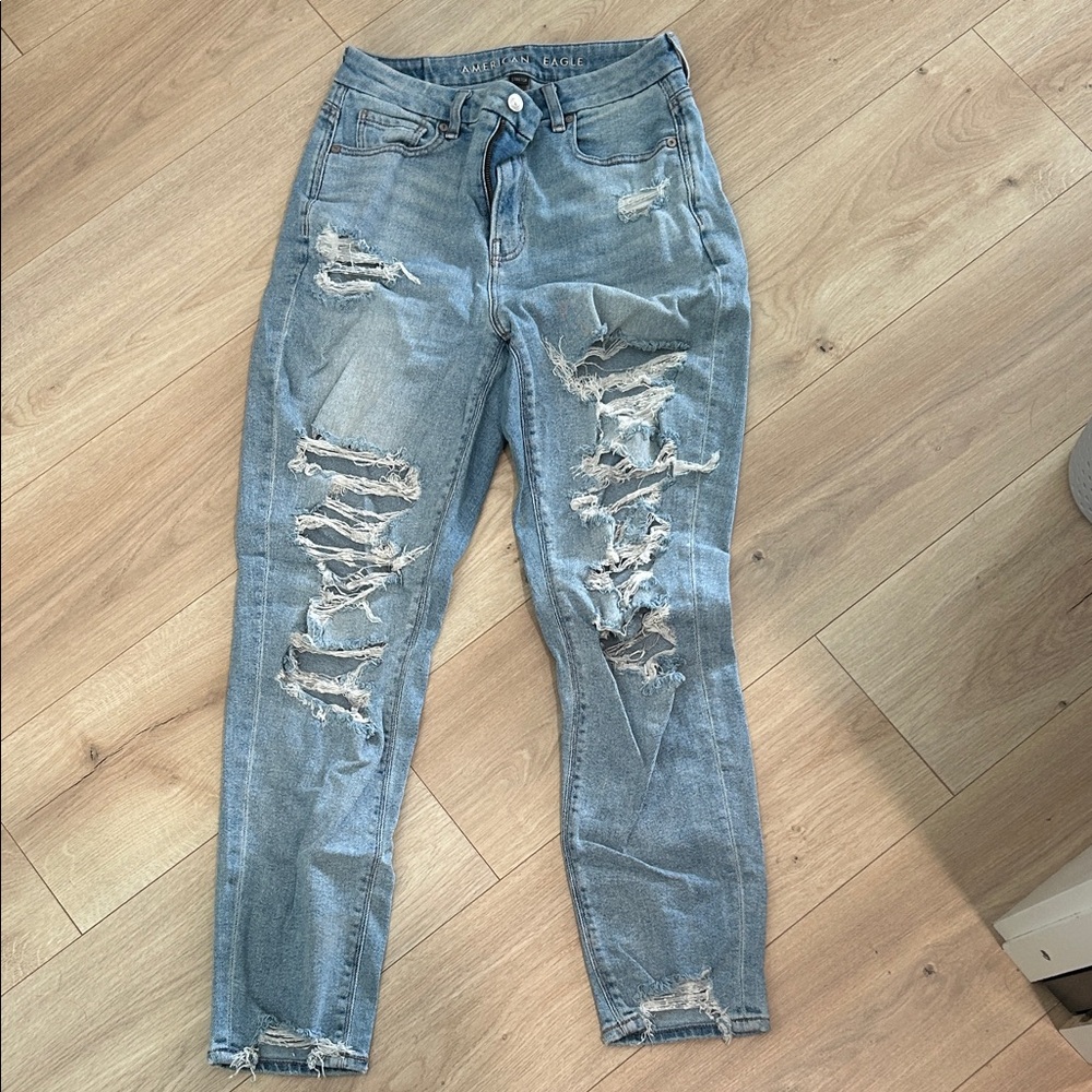 American Eagle Outfitters Distressed Light Blue Jeans
